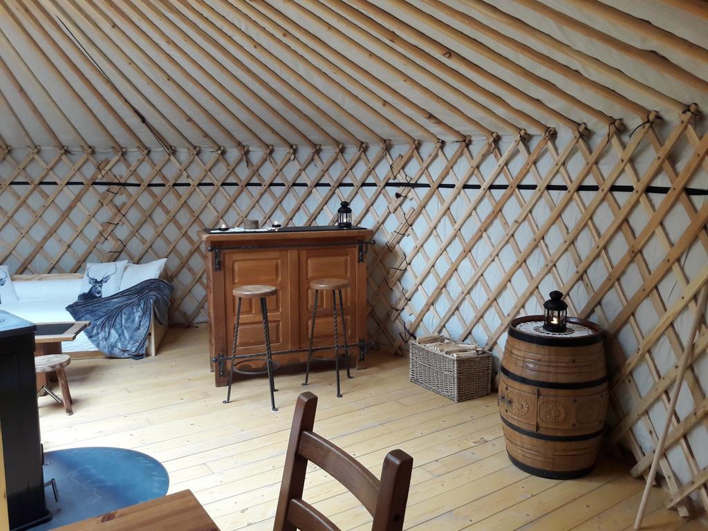La Yourte Au Pays Des Rennes Erezee Ngoại thất bức ảnh